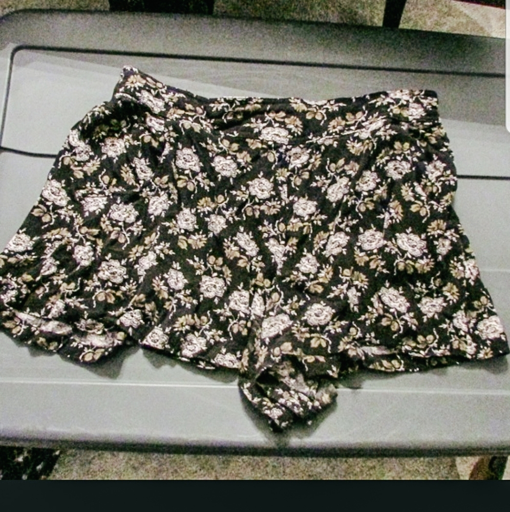Free people floral shorts